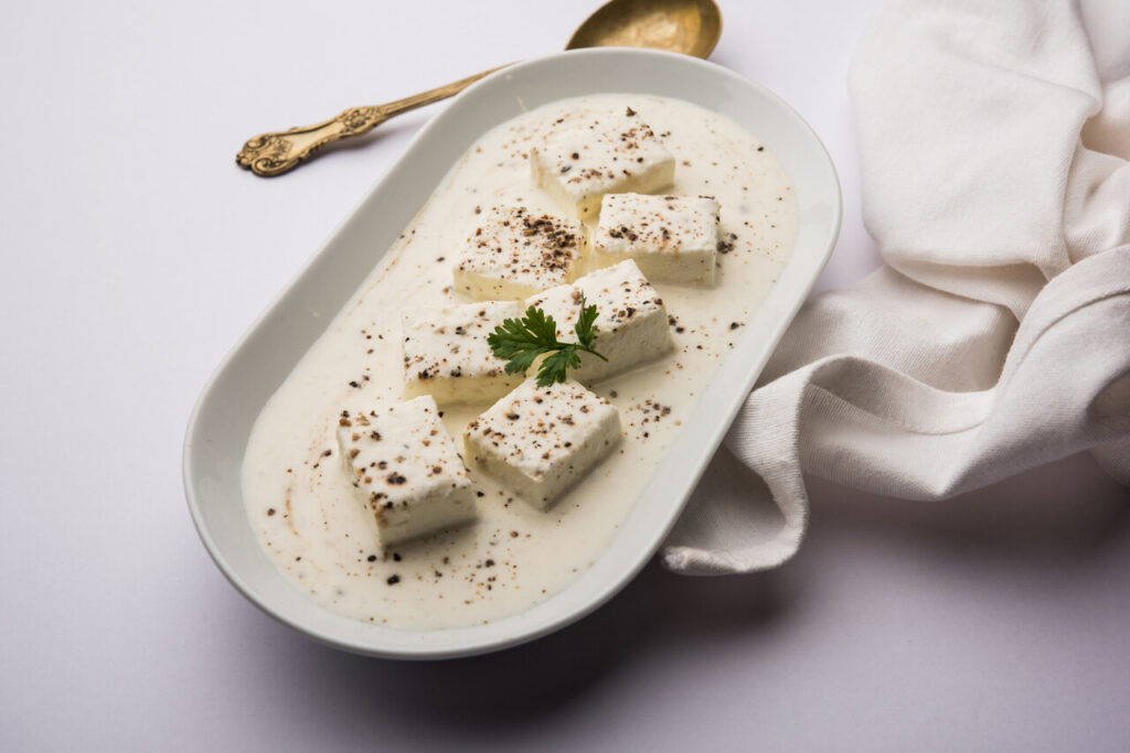 Creamy White Onion Gravy