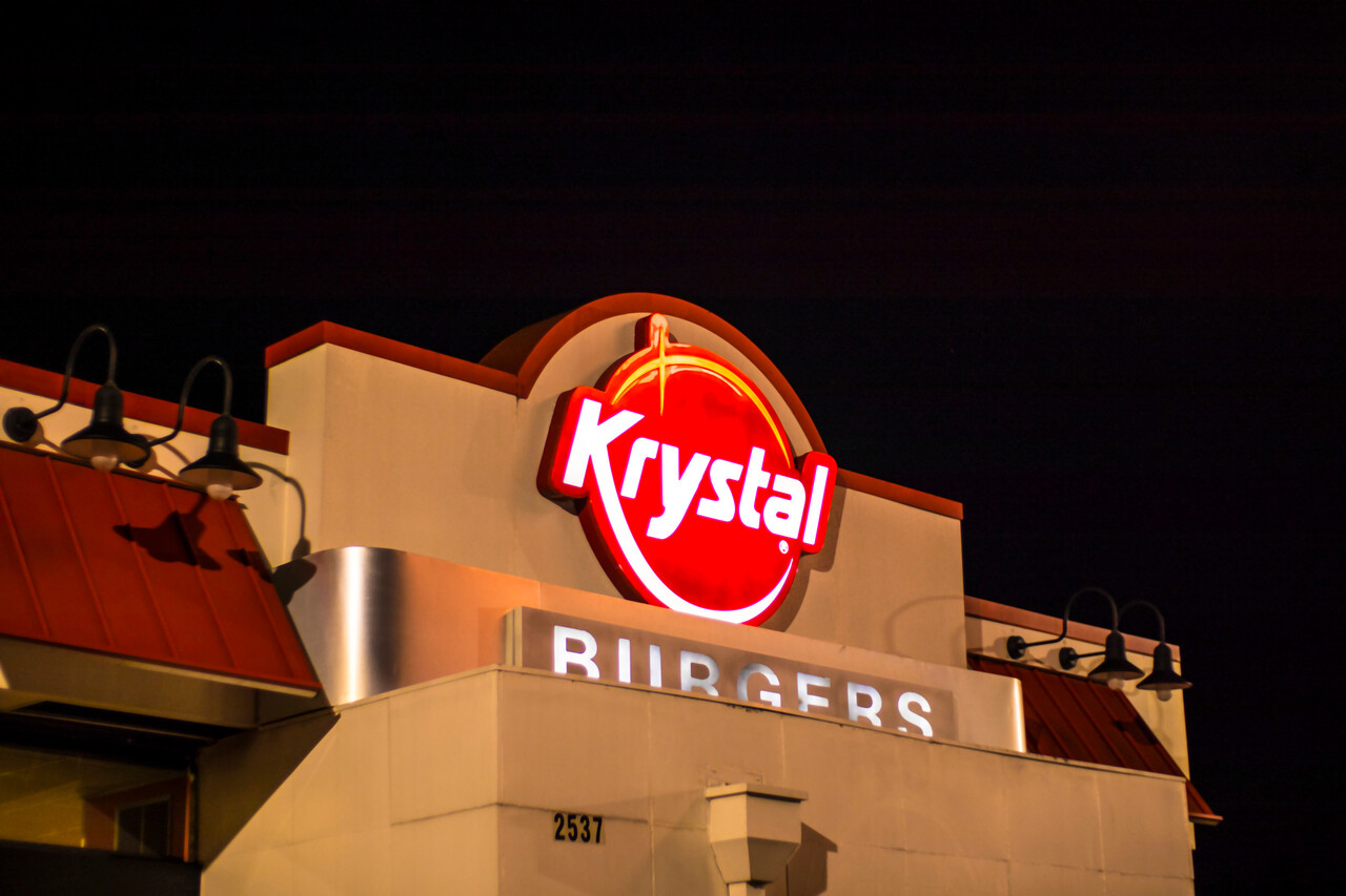 10 Chain Restaurants People Thought Disappeared But Are Making a Comeback