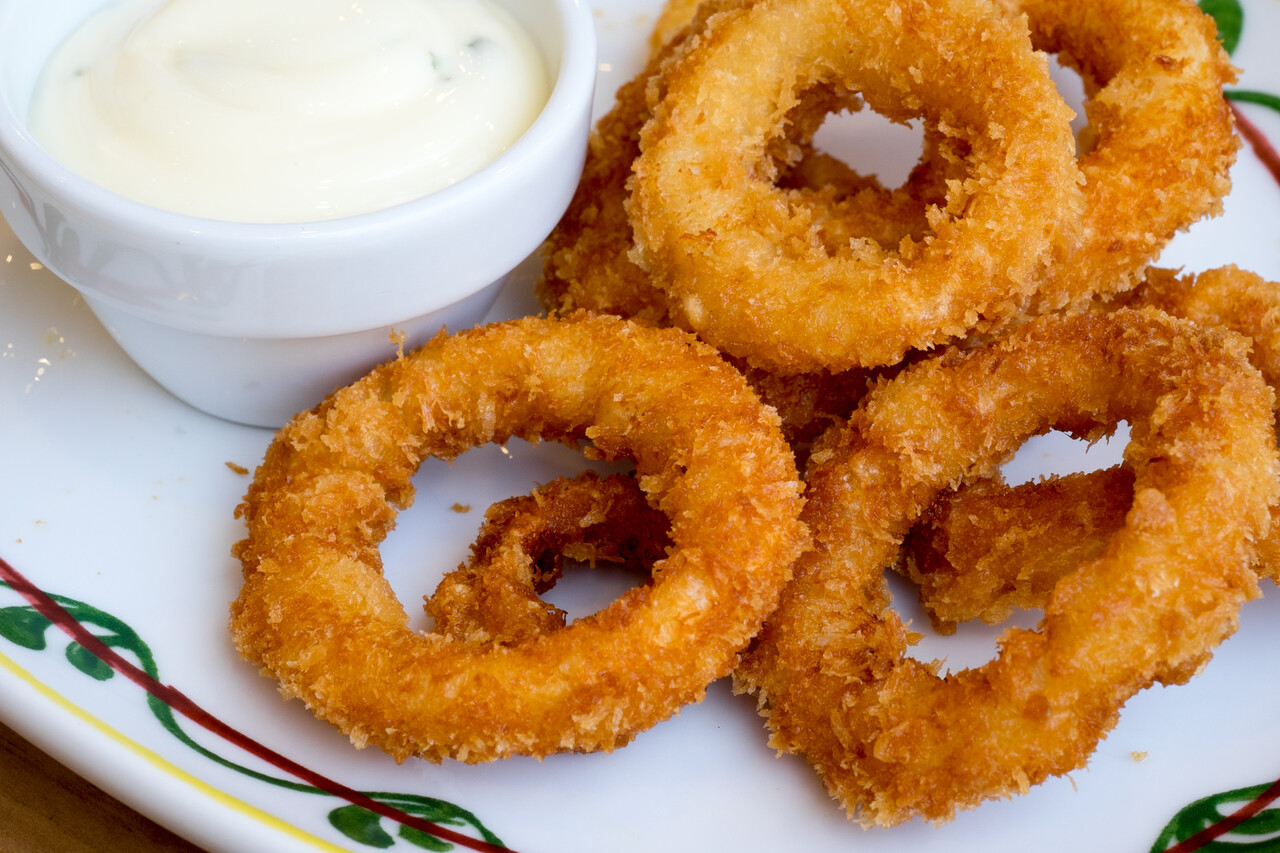 13 White Onion Recipes Packed With Flavor