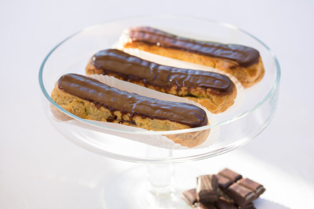 Chocolate Pudding Eclairs