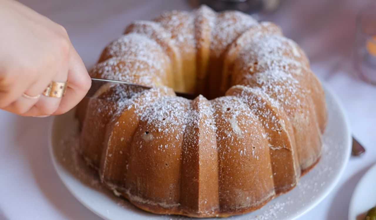 Apple cider donut cake