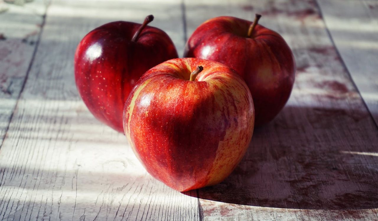 Apples