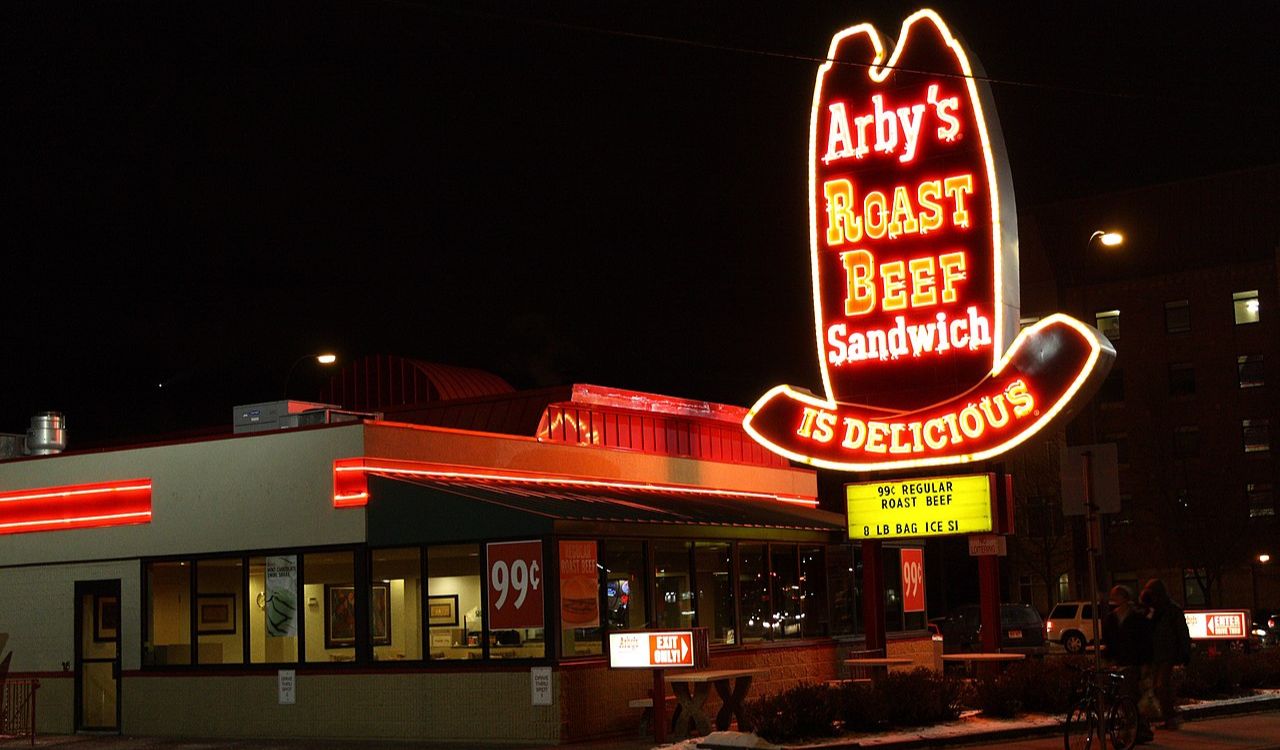 Arby's restaurant at night