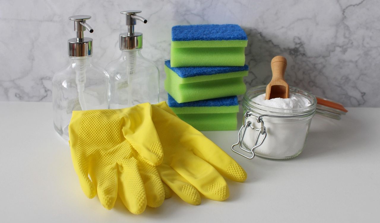 Baking soda for cleaning