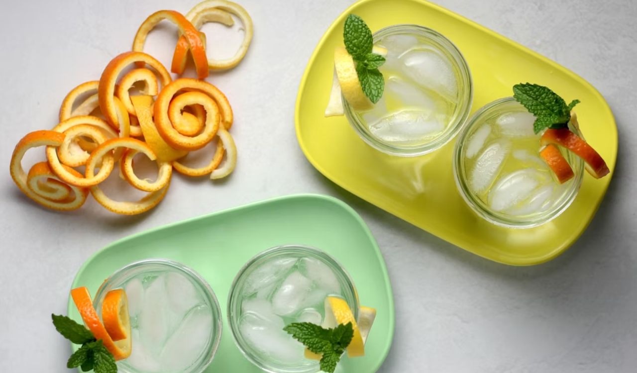 Cocktail garnish