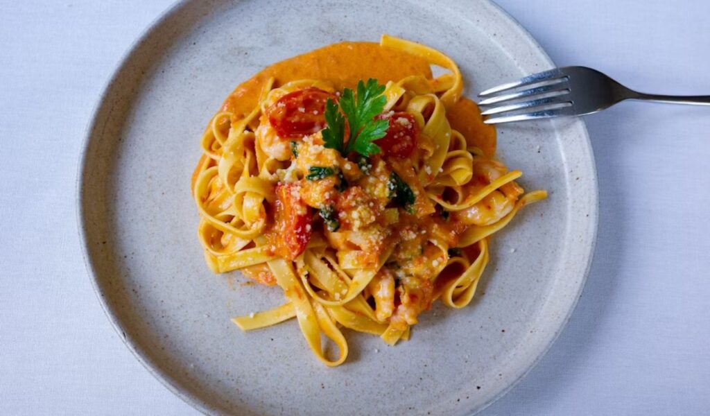 Creamy tomato pasta