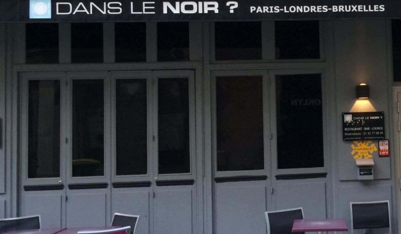 Dans Le Noir