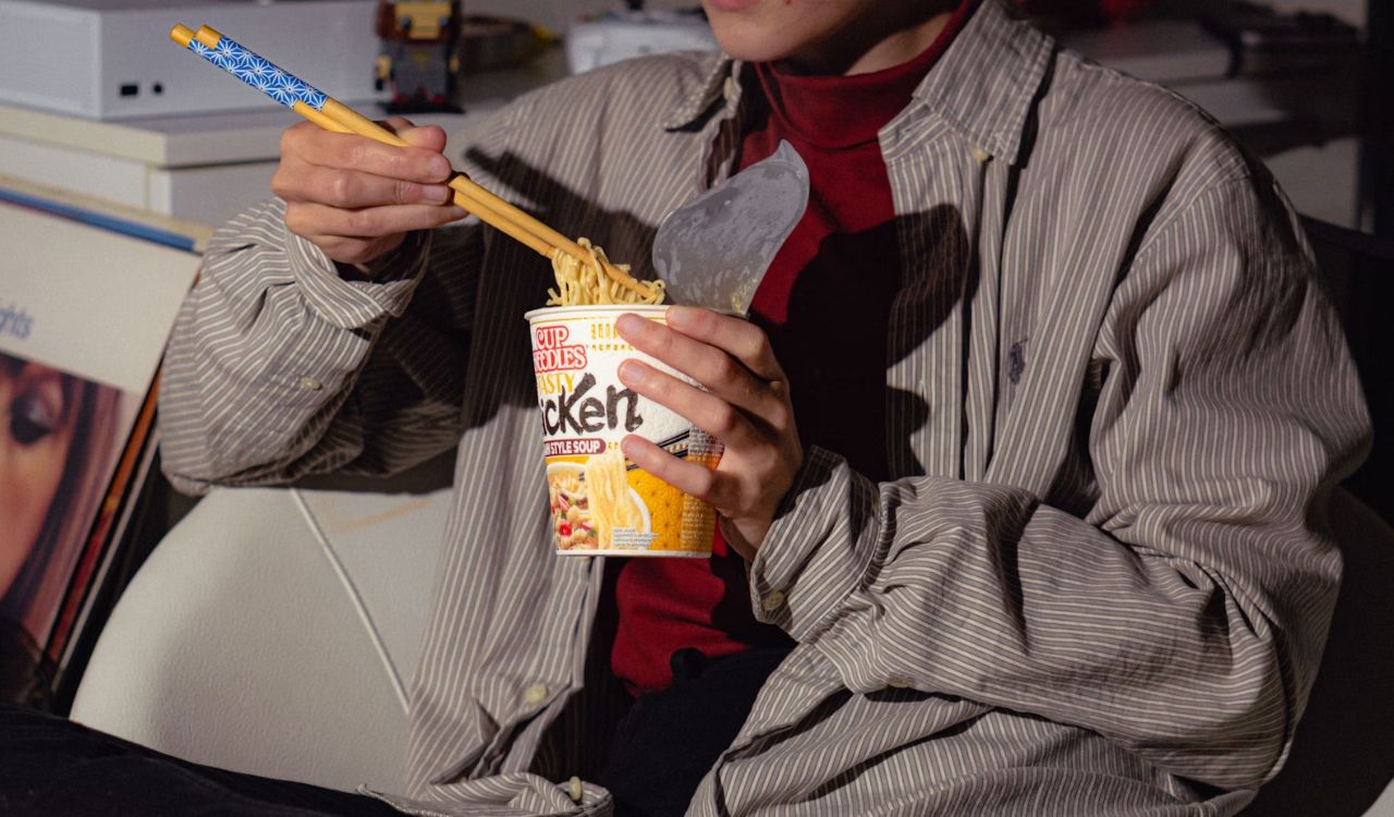 Eating cup noodles