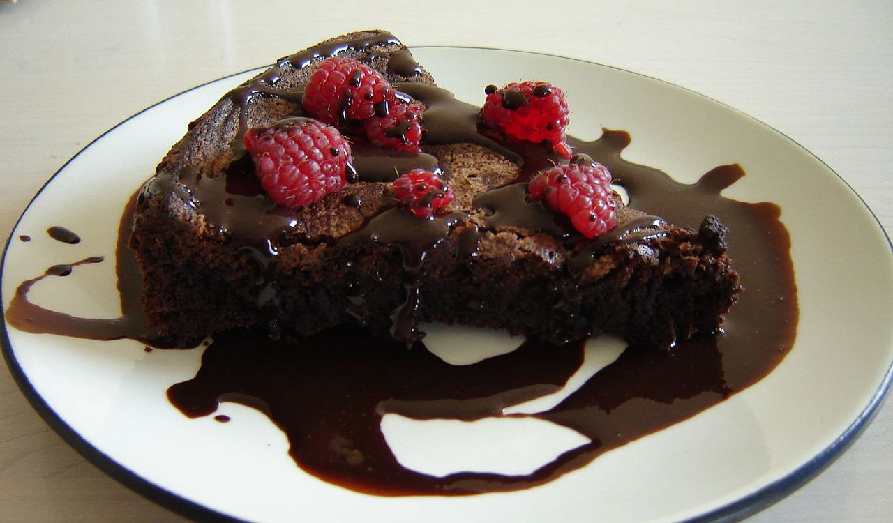 Flourless chocolate cake