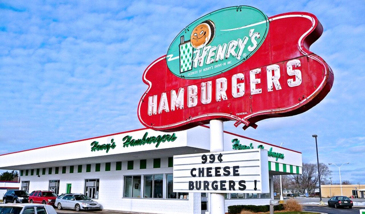 Henry’s Hamburgers- Restaurant chain
