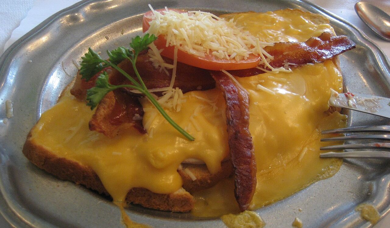 Hot Brown Sandwich