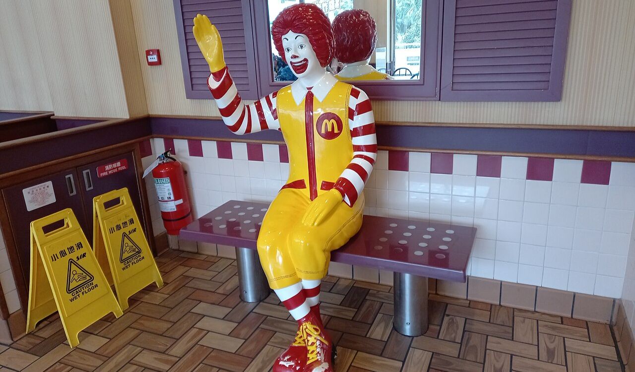 McDonald's statue