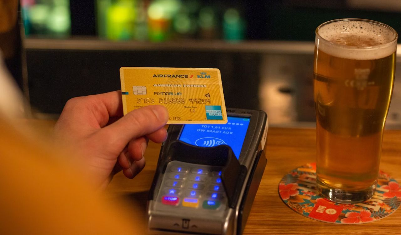Paying bar tab