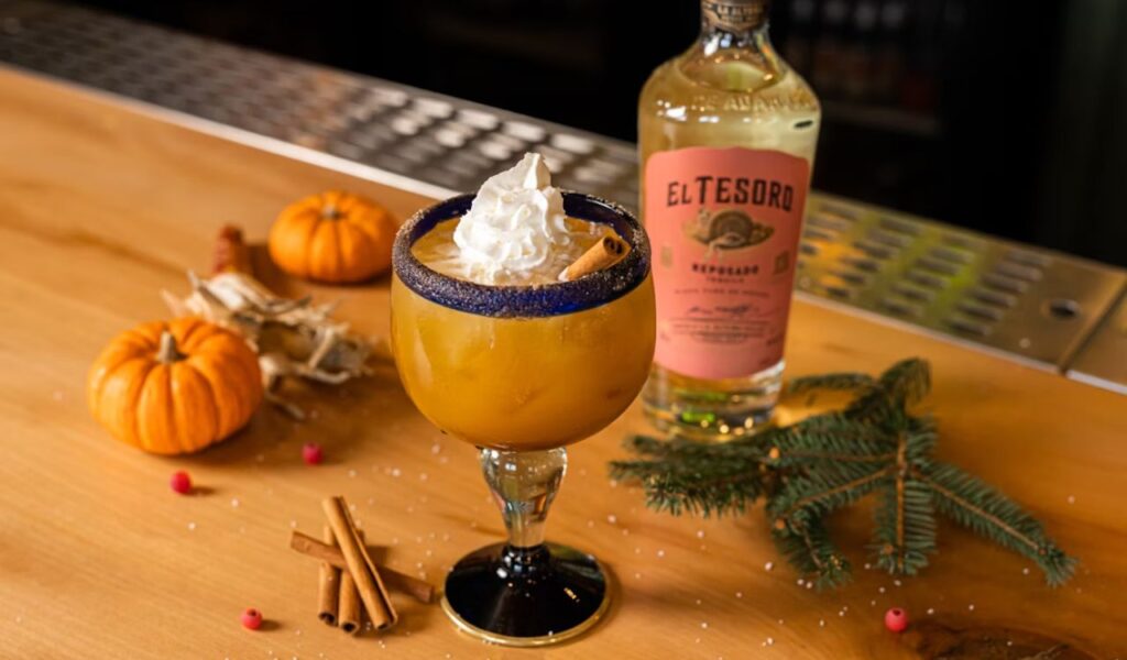 Pumpkin spice cocktail