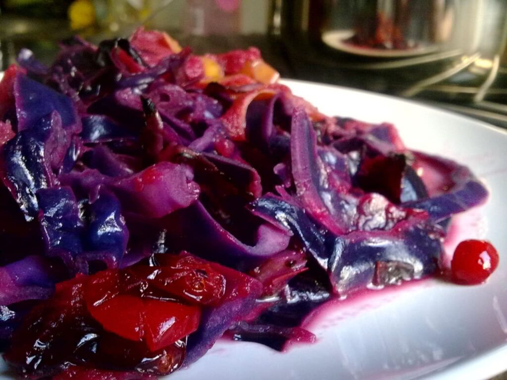 Red Cabbage with Apples