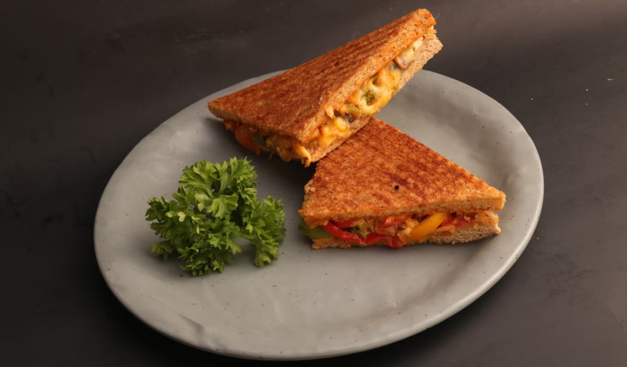 Sandwich with bell peppers on a plate