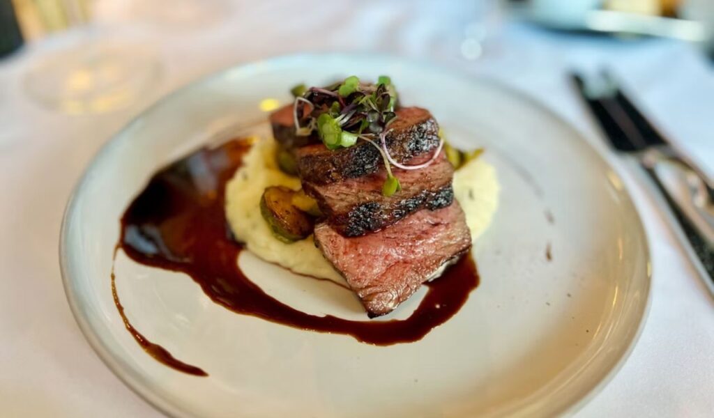 Steak and mashed potatoes