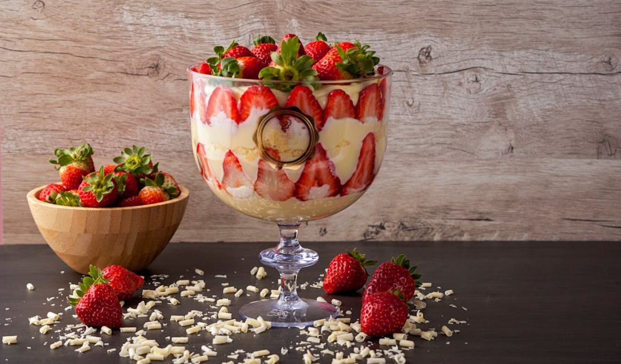 Strawberry shortcake trifle