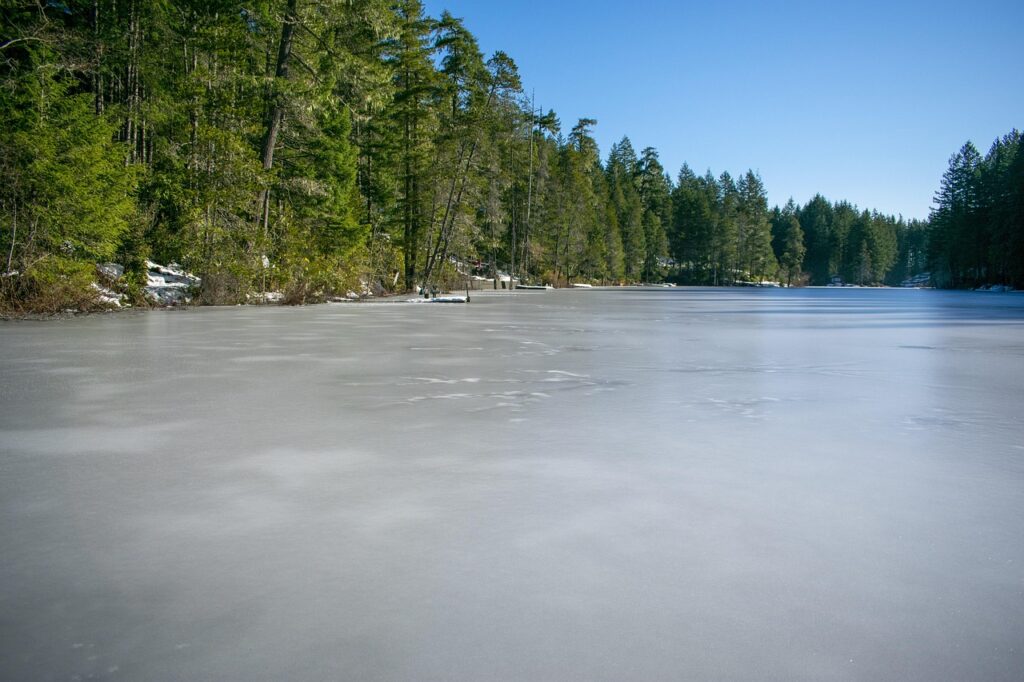 Collins lake washington, Frozen lake,