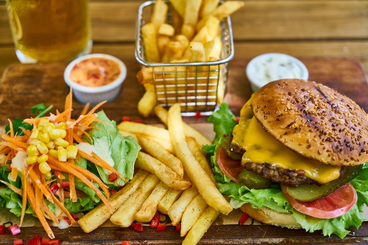10 Fast Food Tricks Customers Noticed Right Away