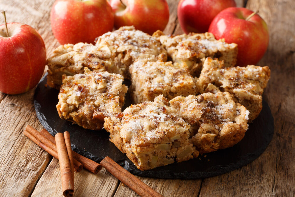 Apple Cinnamon Oat Bars