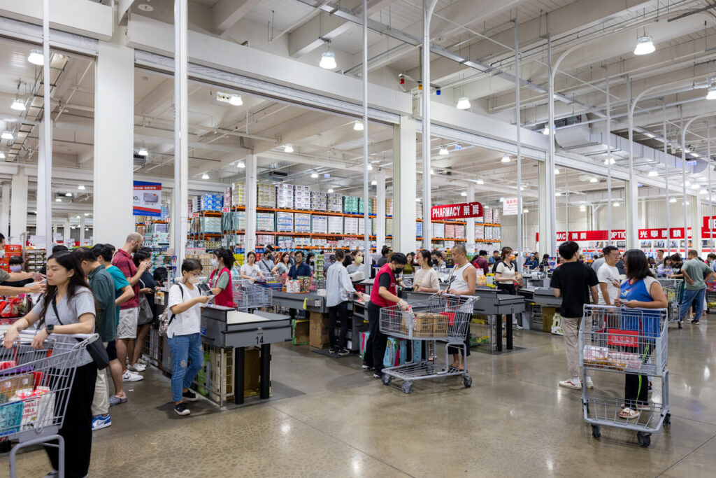 The Visa-Only Policy Inside Costco Stores