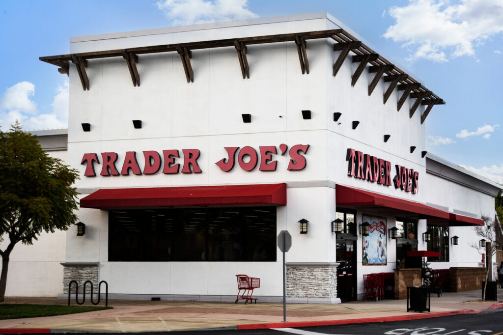 Trader Joes specialty grocery store front