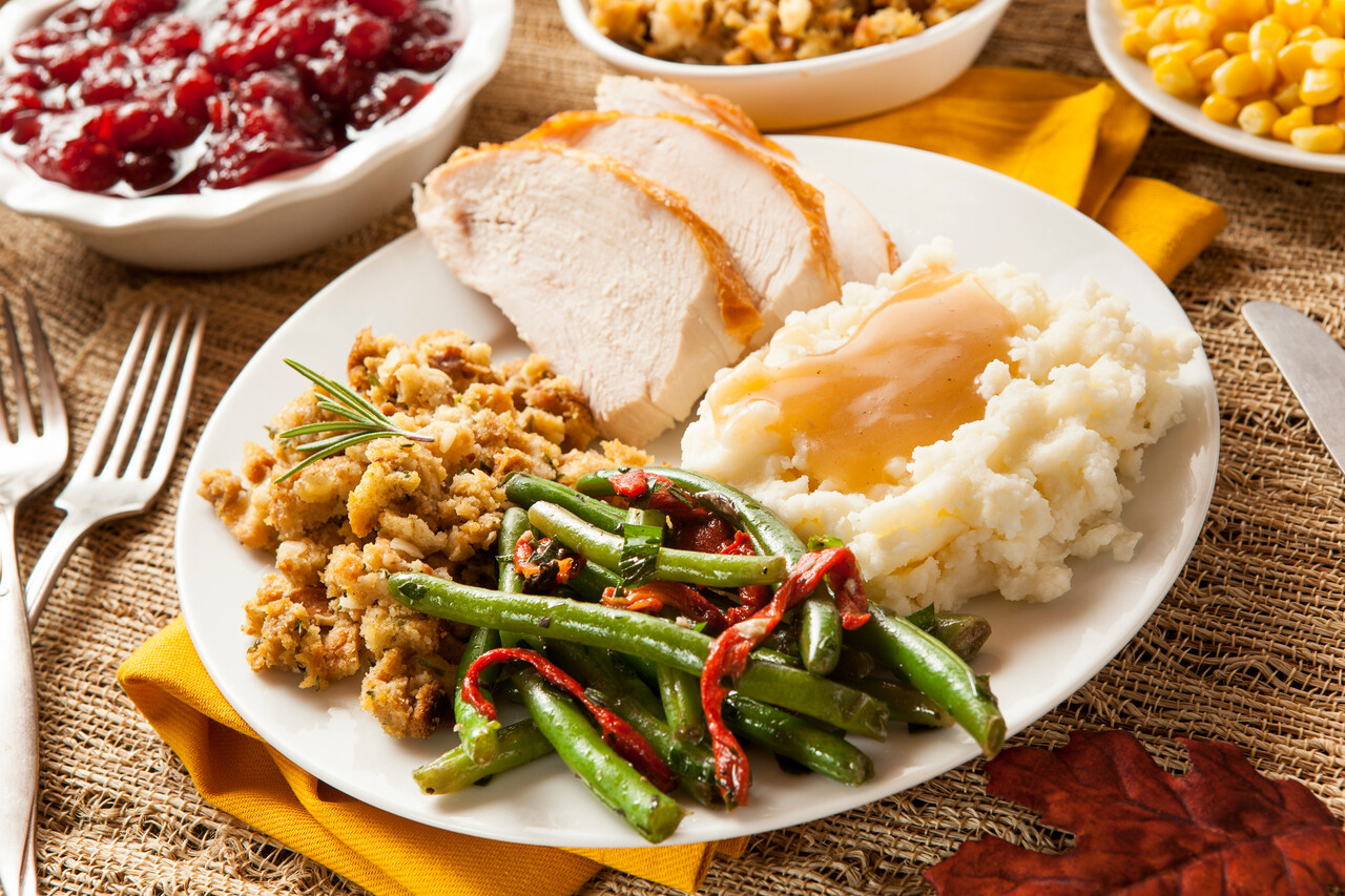 11 Thanksgiving Sides That Turn Simple Ingredients Into Crowd Favorites