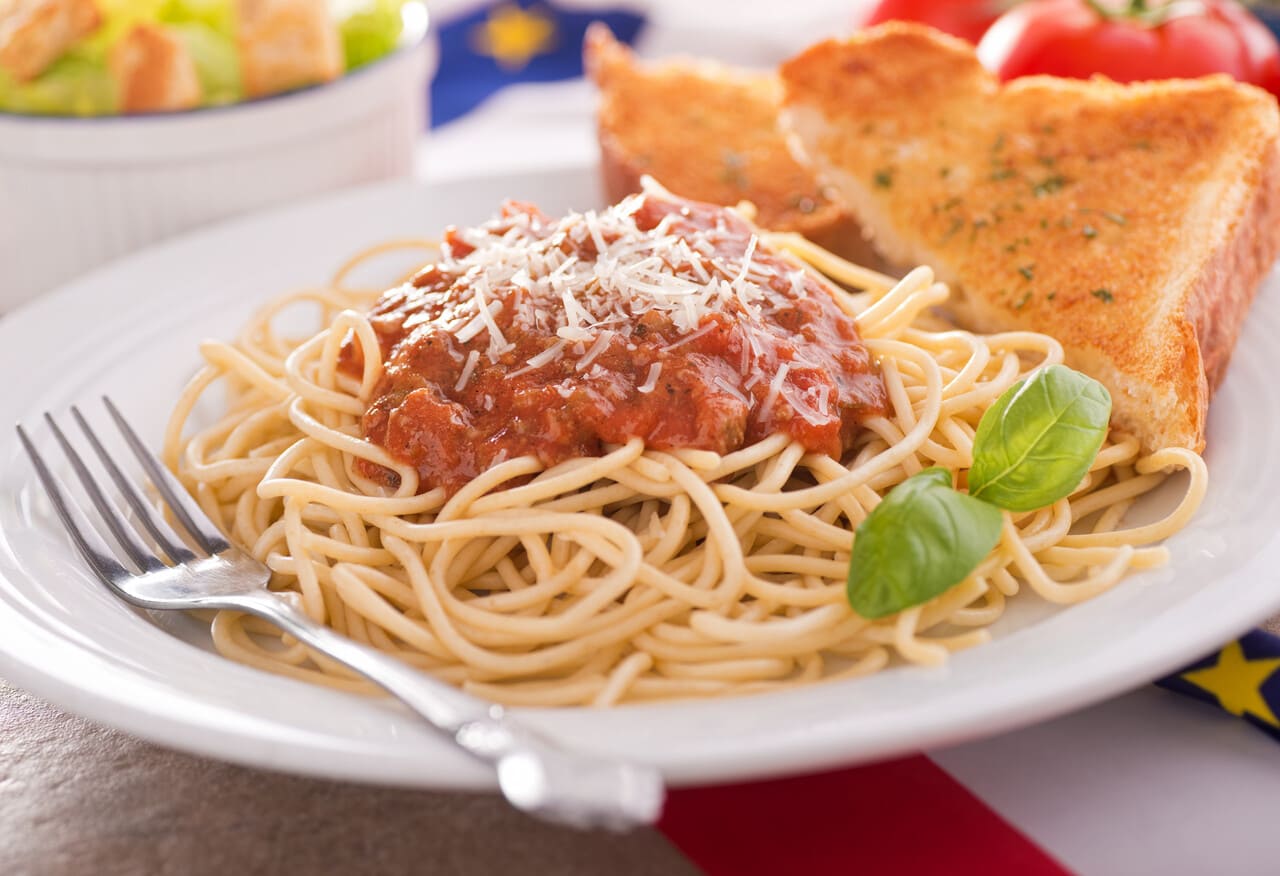 8 Classic Meals Middle-Class Moms Made in the 80s