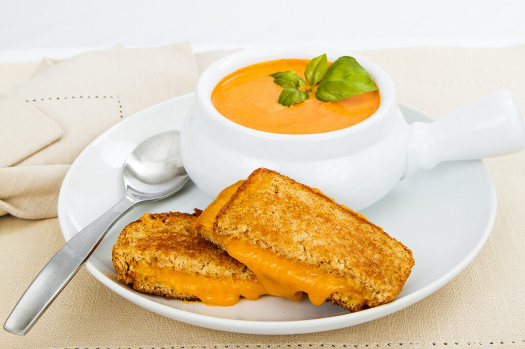 Grilled Cheese with Tomato Soup Dip