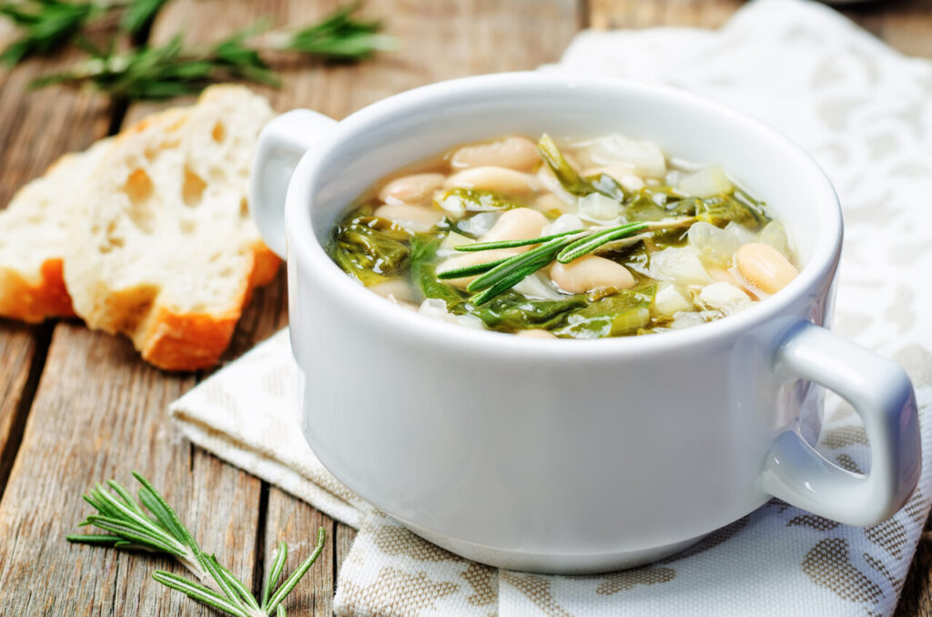 Spinach and White Bean Soup 