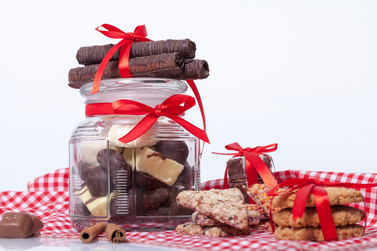 14 Homemade Edible Gifts That Taste Like Holiday Cheer