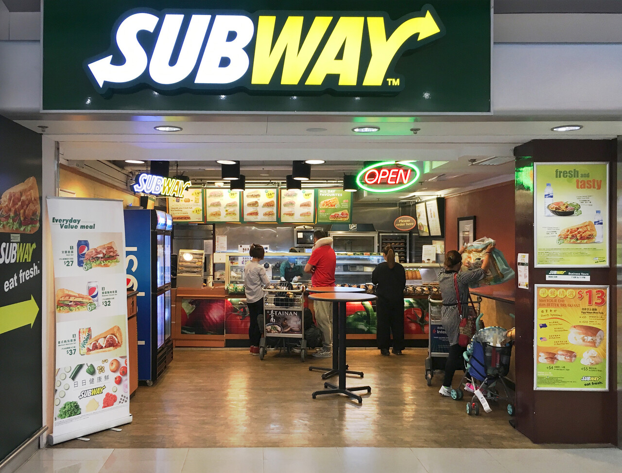 8 Restaurant Chains That Changed Their Recipes and Lost Loyal Fans