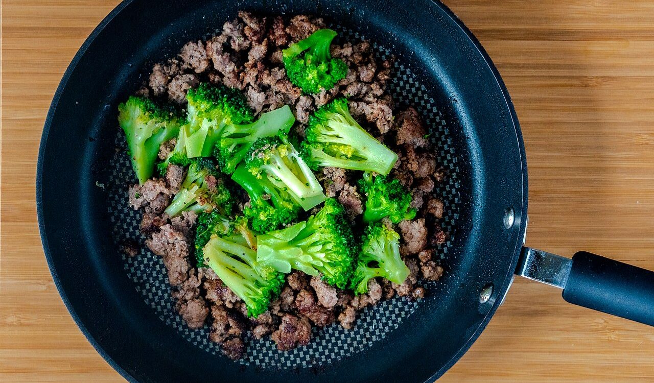 Beef and broccoli stir fry