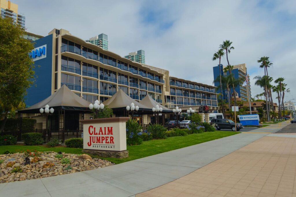 Claim Jumper