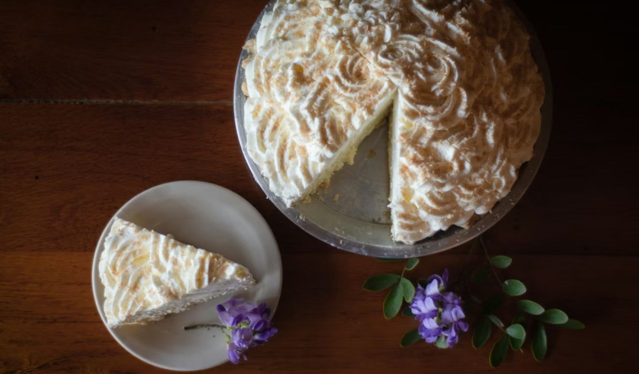 Coconut cream pie
