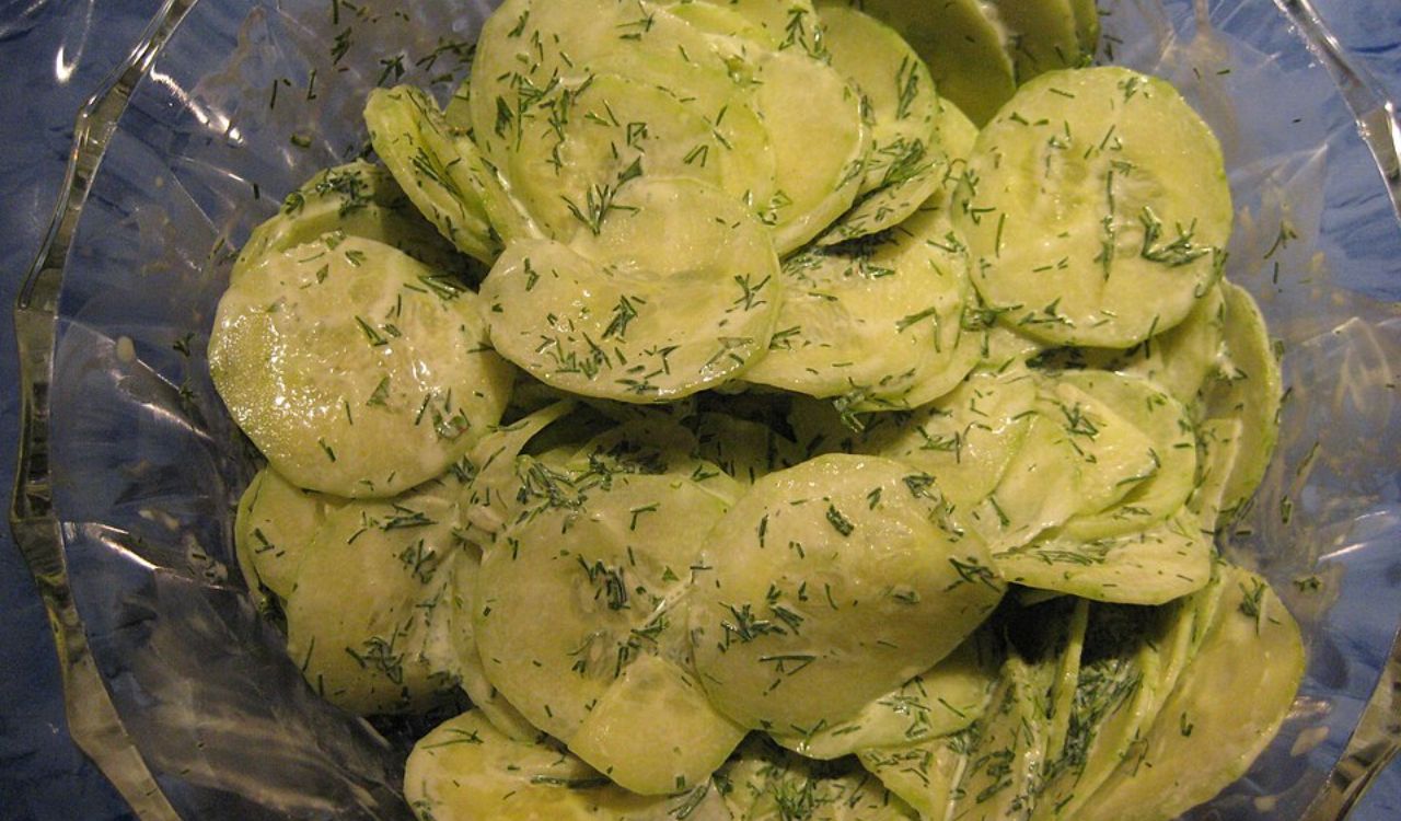 German Gurkensalat