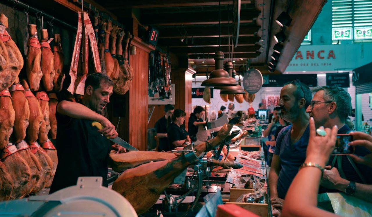 Man slicing Jamon Iberico