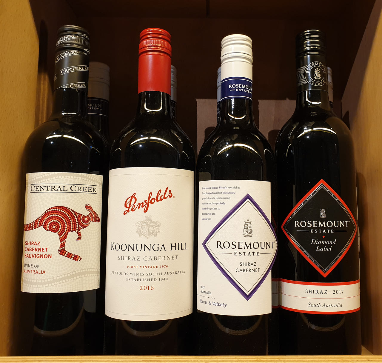 11 Best Value Holiday Wines Under $25 Picked by Experts