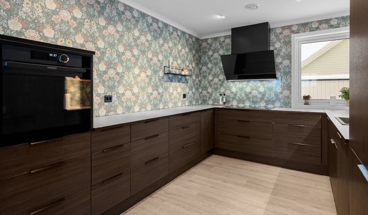 Wood kitchen cabinets
