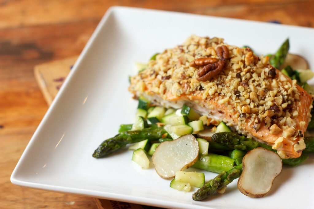Chicken, Asparagus, Pecan image.