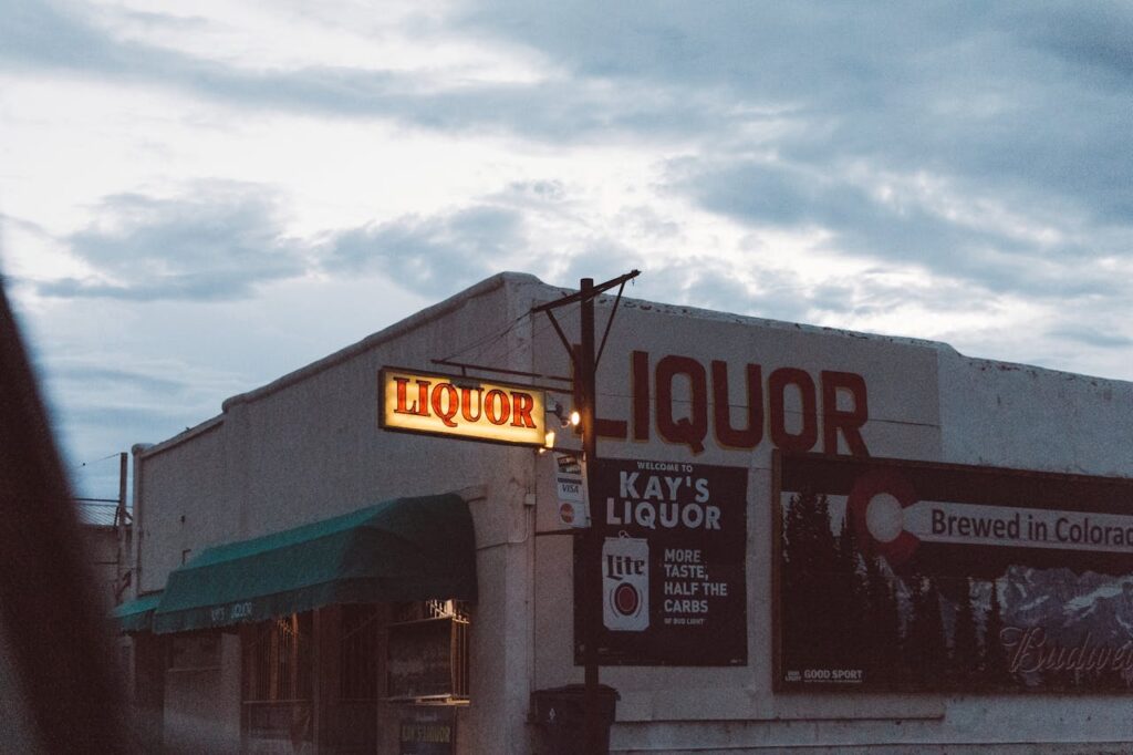 Small locally owned liquor store exterior.
