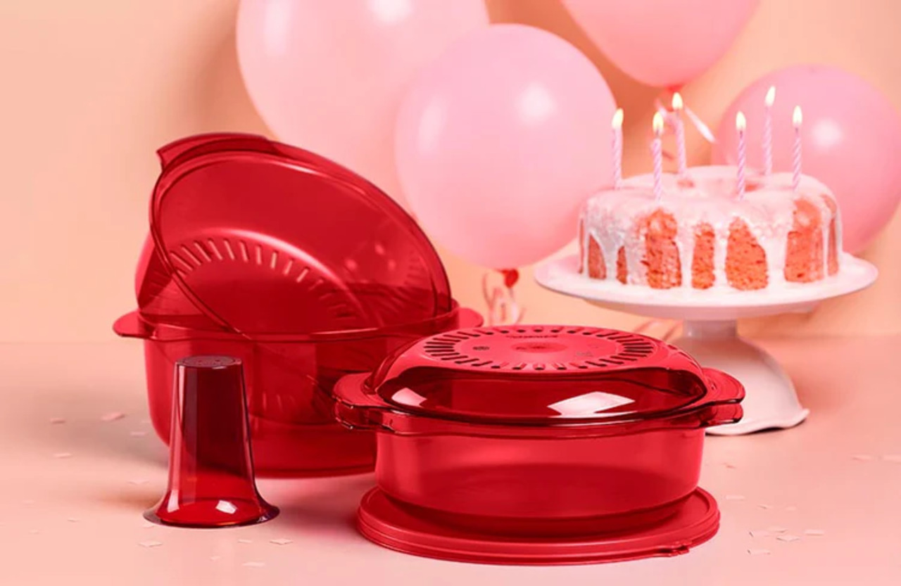 9 Vintage Tupperware Pieces Worth More Than You’d Expect