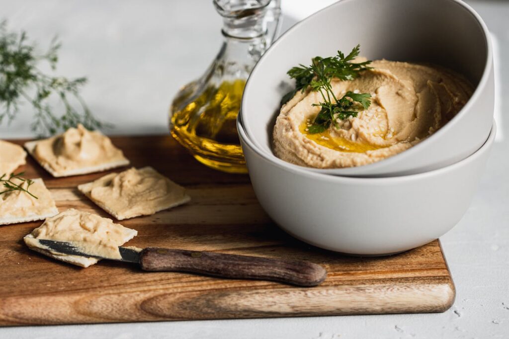Salted Crackers with Hummus