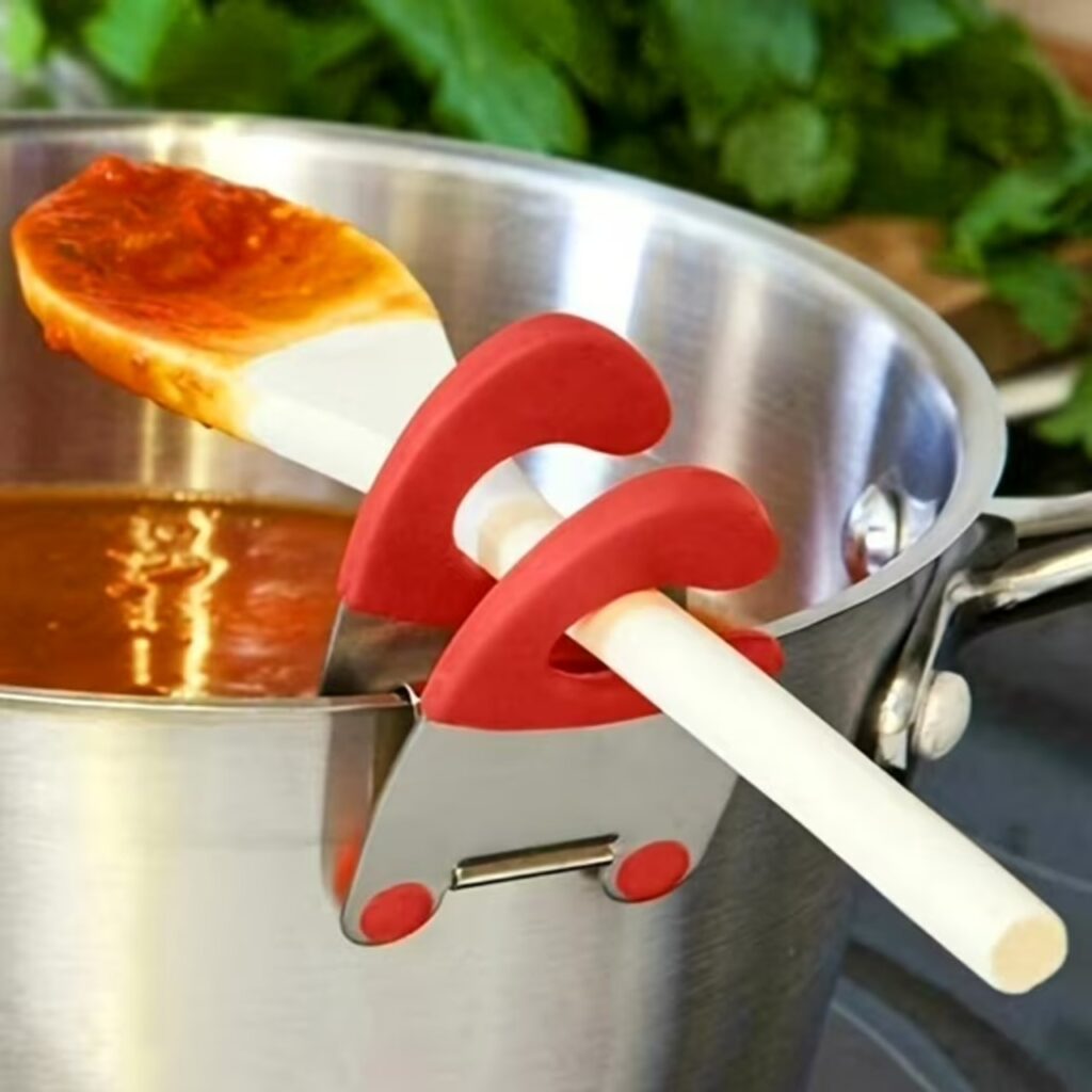 Clip-On Pot Spoon Holder
