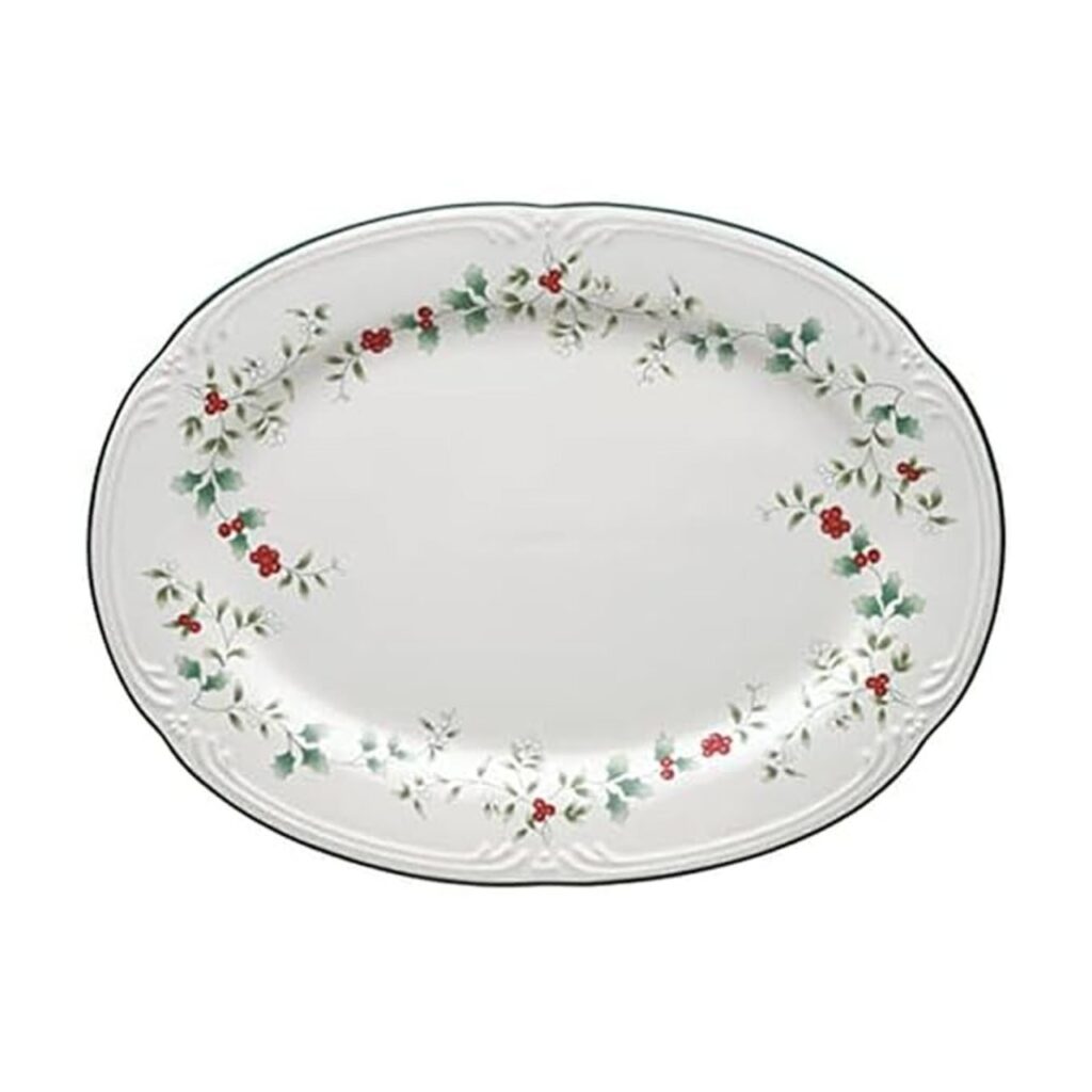 Pfaltzgraff Winterberry Pattern Dishware