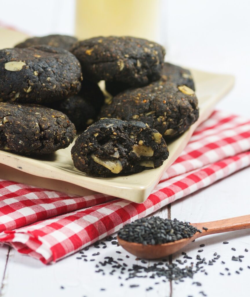 Black Sesame Christmas Cake