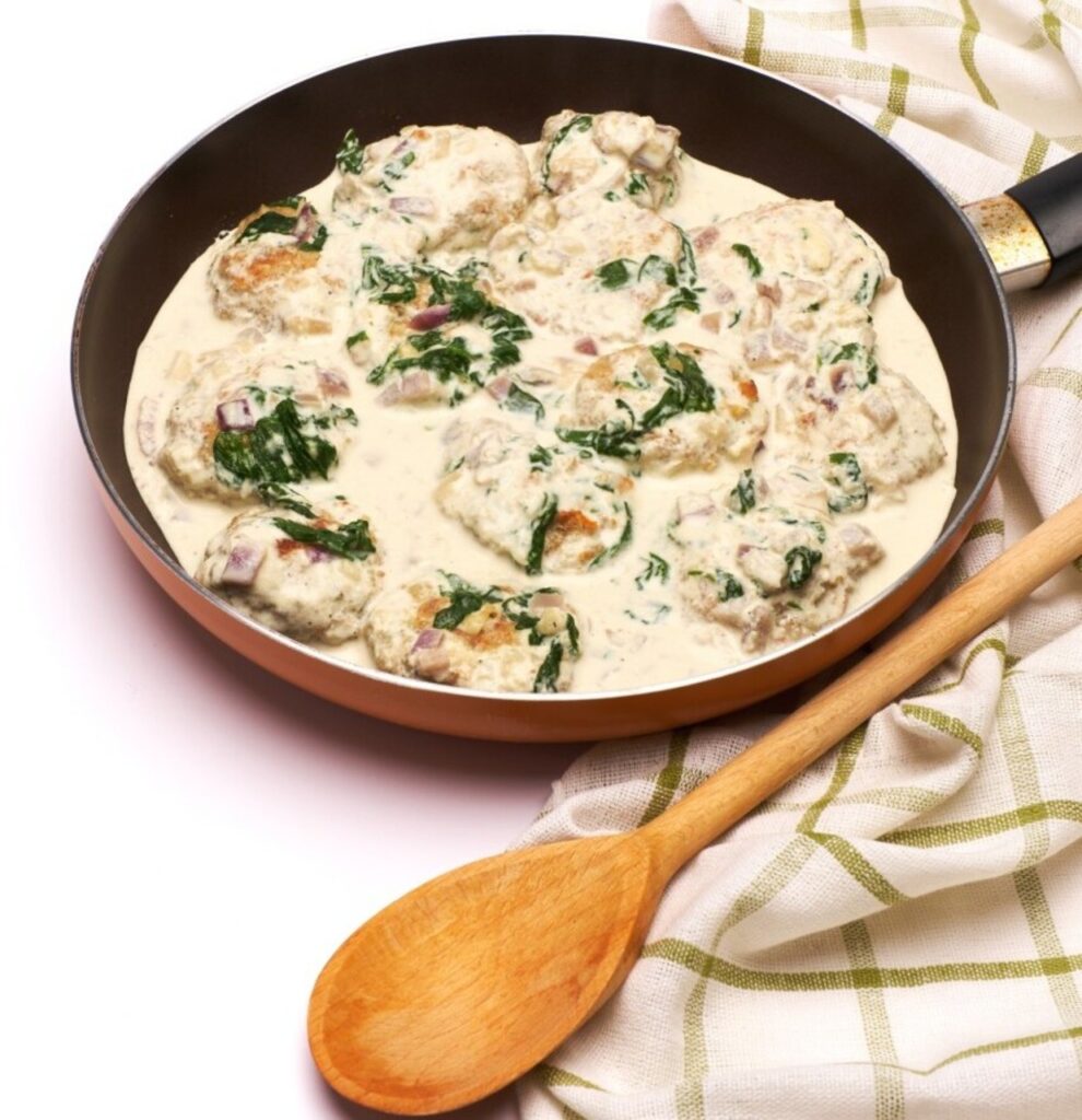 Creamy Chicken and Spinach Skillet