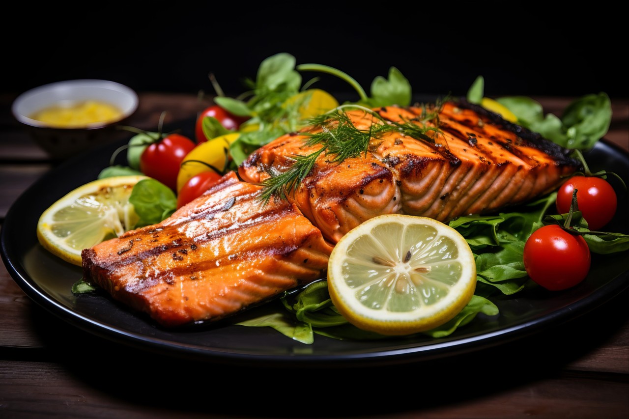 Grilled Salmon with Lemon