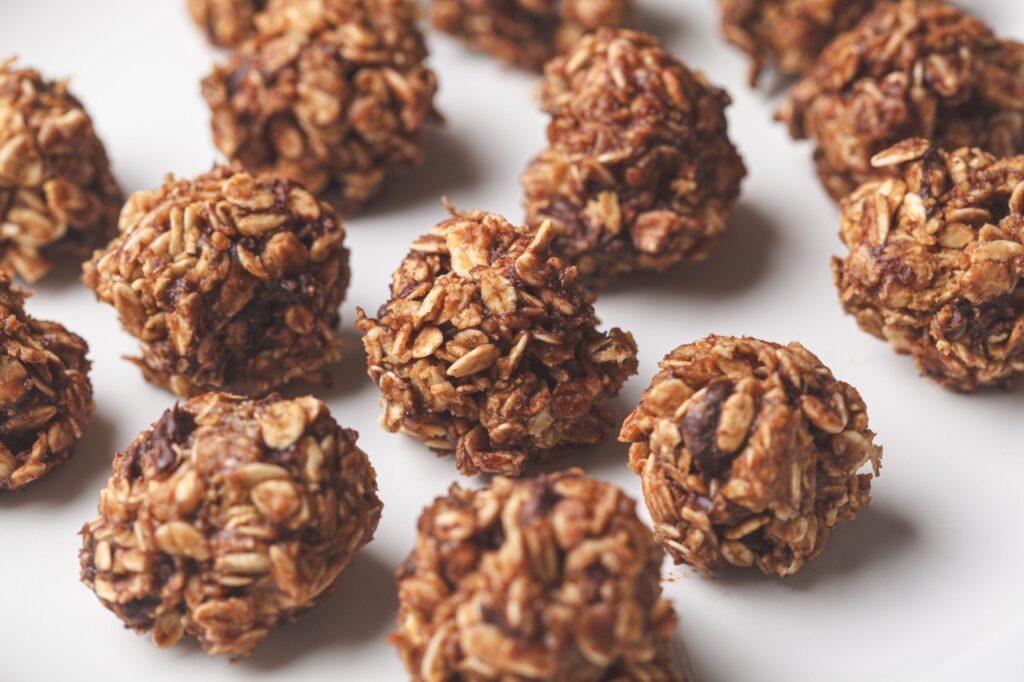No-Bake Peanut Butter Oat Bites